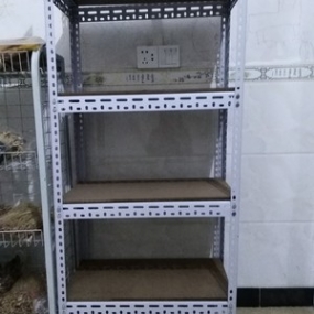 萬用角鋼貨架
